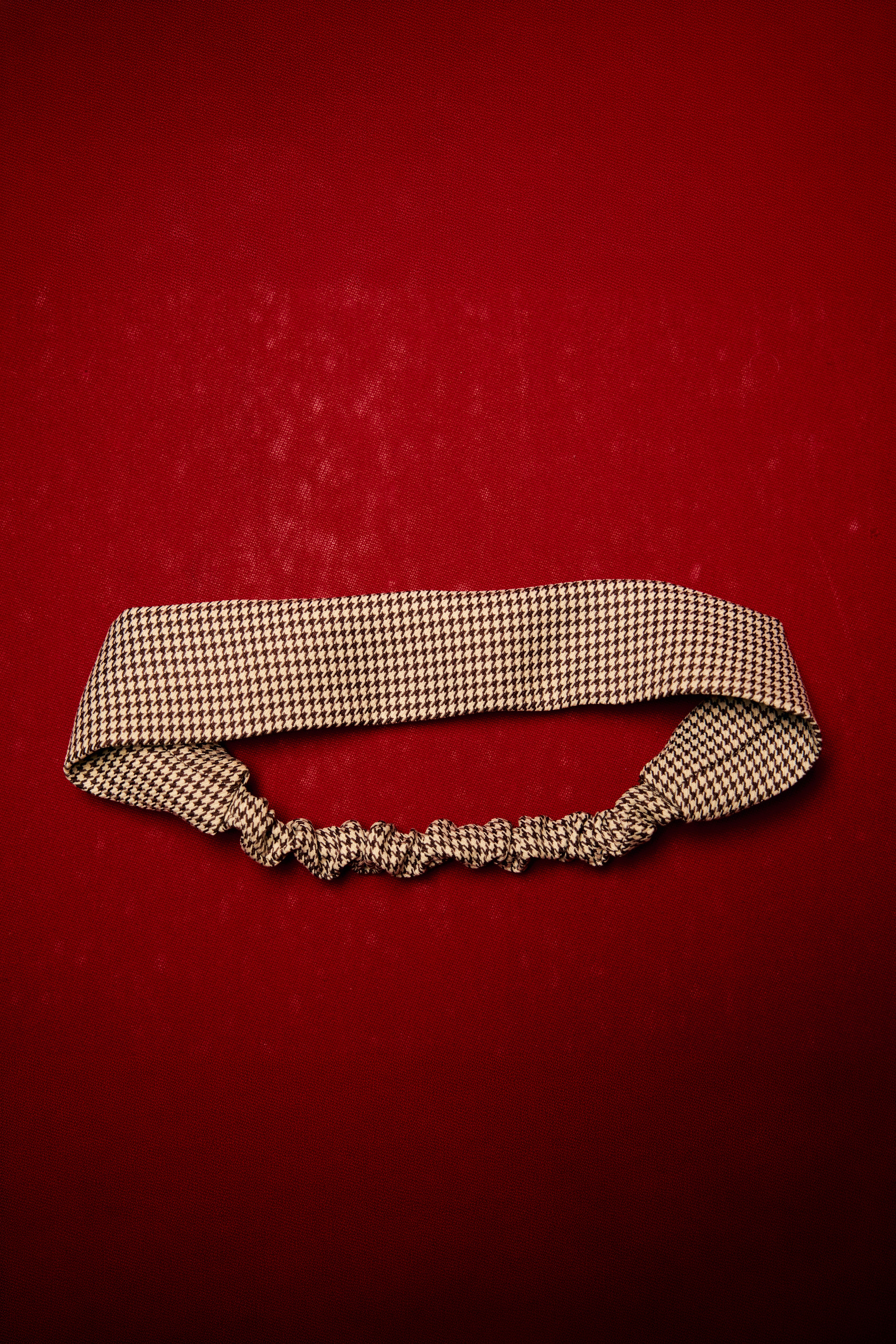 TAILORED HEADBAND